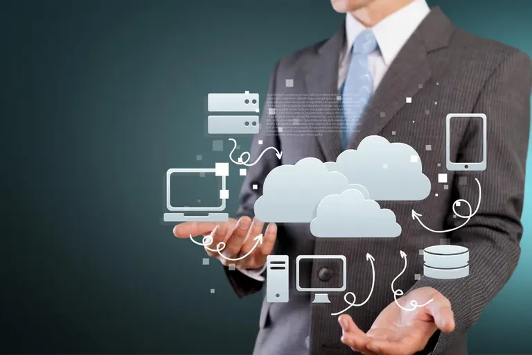 How a Cloud-Based Unified Communications Platform Transforms Business Communication