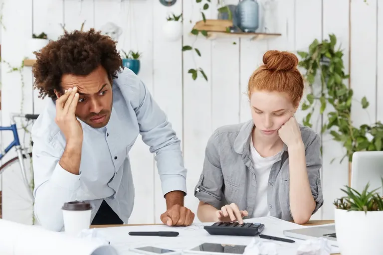 Payroll VS Payrolling: What is the difference?