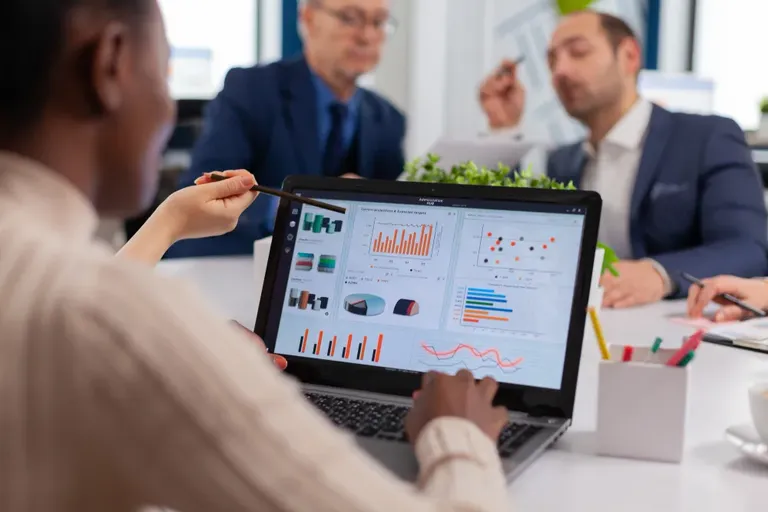 Recruitment Analytics Software: Key Features, Benefits & Metrics to Track